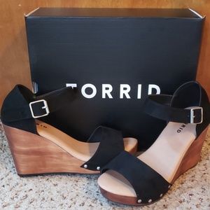 TORRID wedges